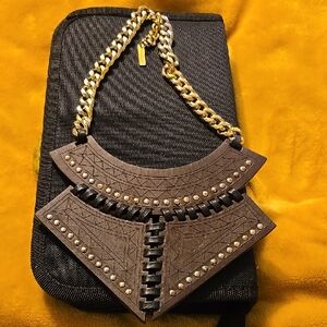 Vince Camuto Gold and Black Necklace with Elegant Chain